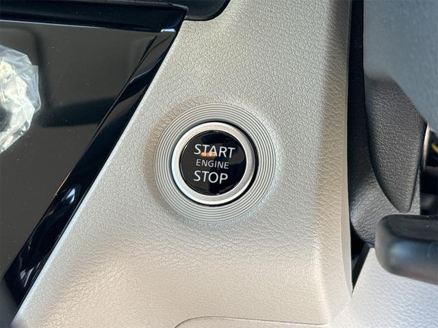 Nissan ROOX 2023