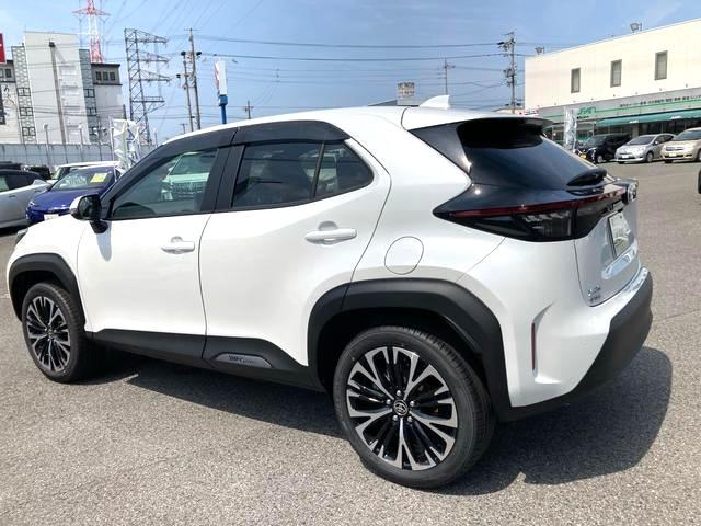 Toyota YARIS CROSS 2025