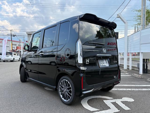 Honda N-BOX CUSTOM 2025