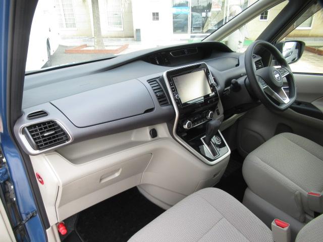 Nissan SERENA 2017