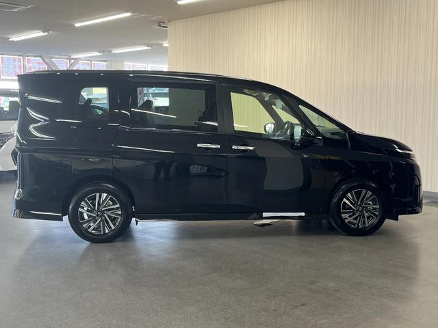 Nissan SERENA 2025
