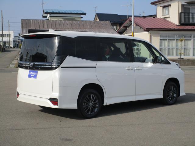 Toyota VOXY 2025