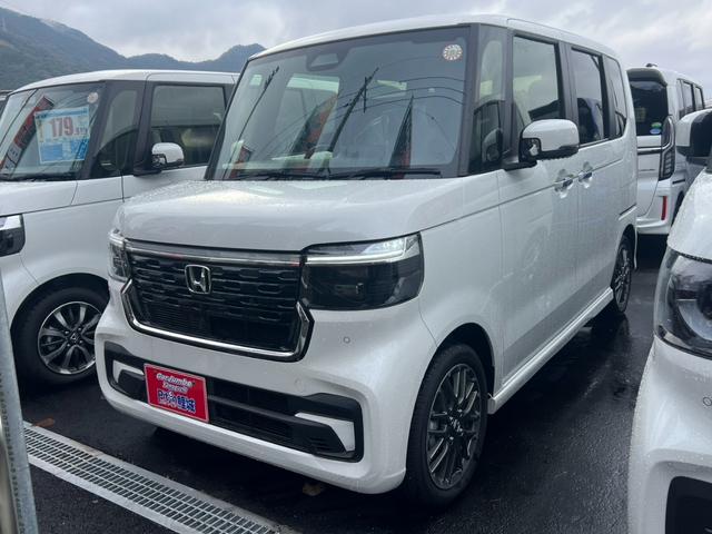 Honda N-BOX CUSTOM 2025