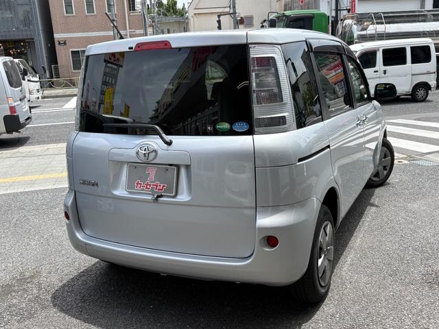 Toyota SIENTA 2012