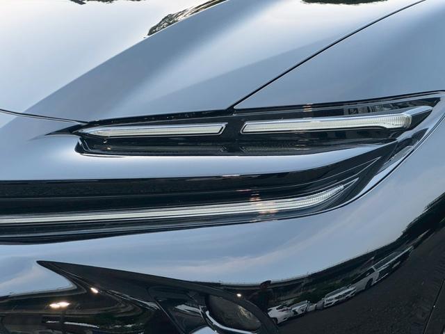 Toyota CROWN SPORT 2023