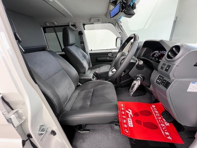Toyota LAND CRUISER 2025