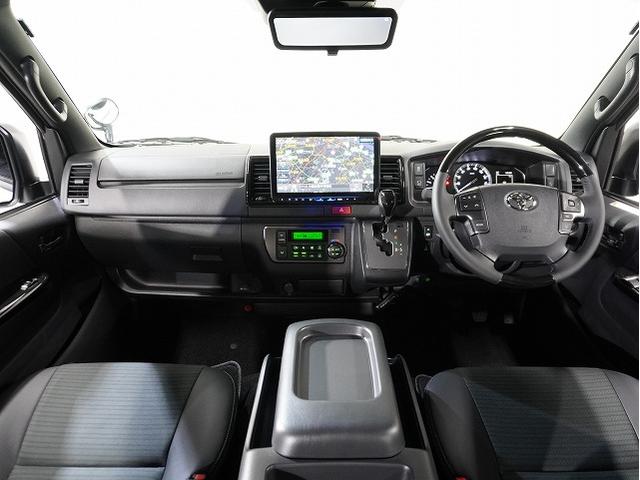 Toyota HIACE VAN 2026