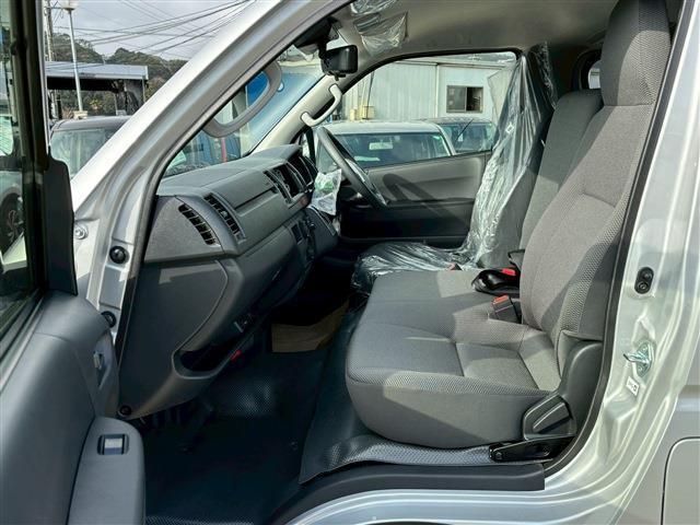 Toyota HIACE VAN 2026