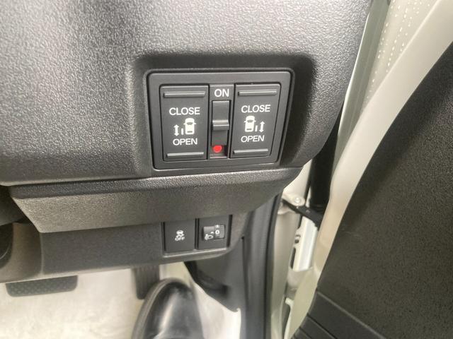 Honda N-BOX CUSTOM 2023