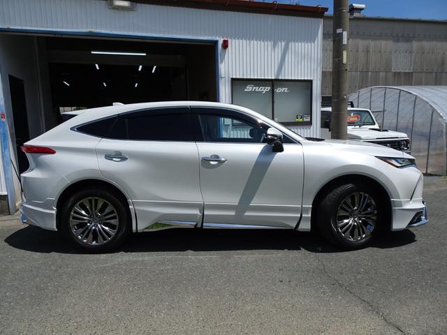 Toyota HARRIER HYBRID 2023