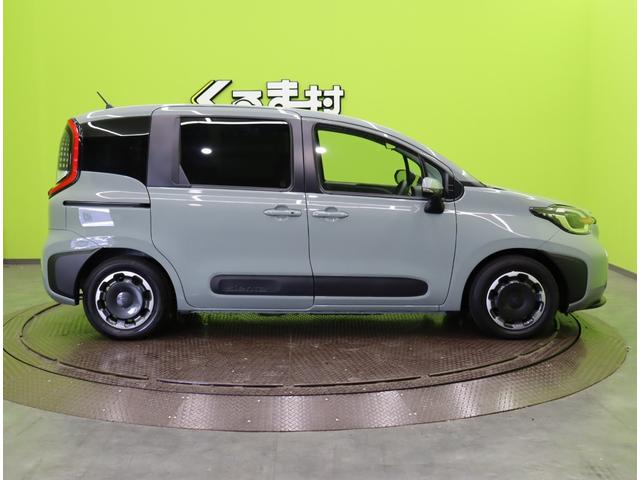 Toyota SIENTA 2024
