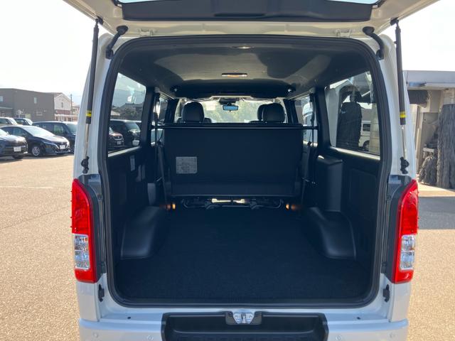 Toyota HIACE VAN 2026