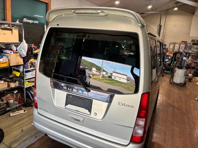 Subaru SAMBAR VAN 2011