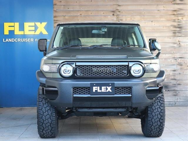 Toyota FJ CRUISER 2011