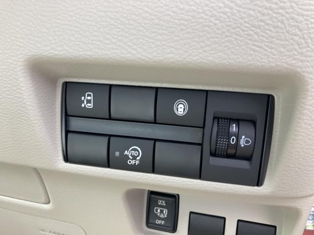 Nissan ROOX 2023