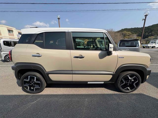 Suzuki XBEE 2025