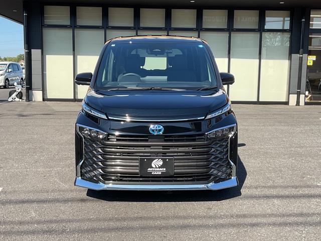 Toyota VOXY 2025