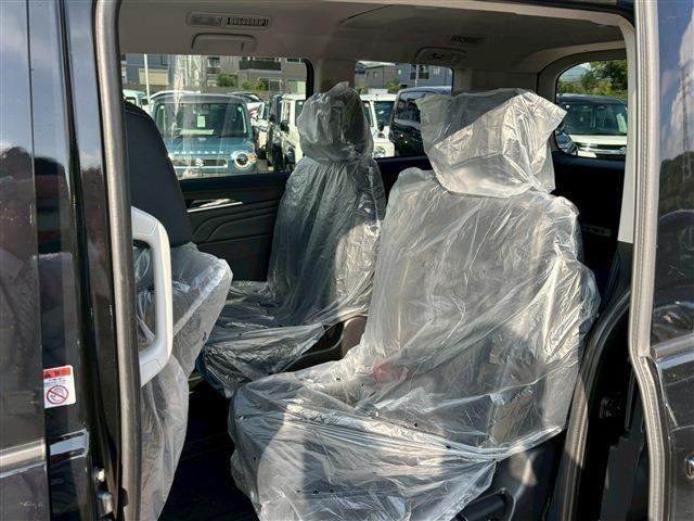 Mitsubishi DELICA D:5 2025