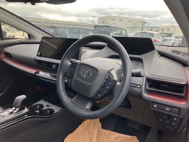 Toyota PRIUS 2023