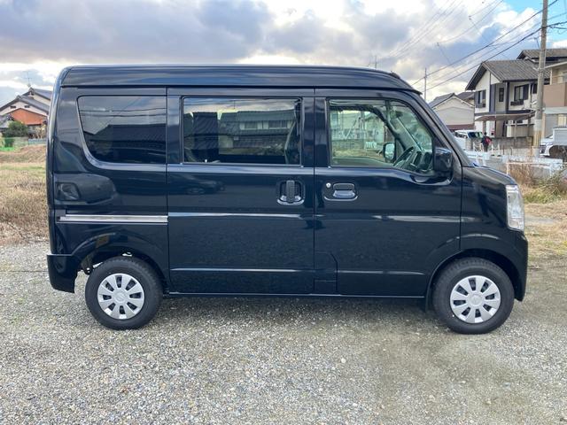 Nissan NV100 Clipper Van 2025