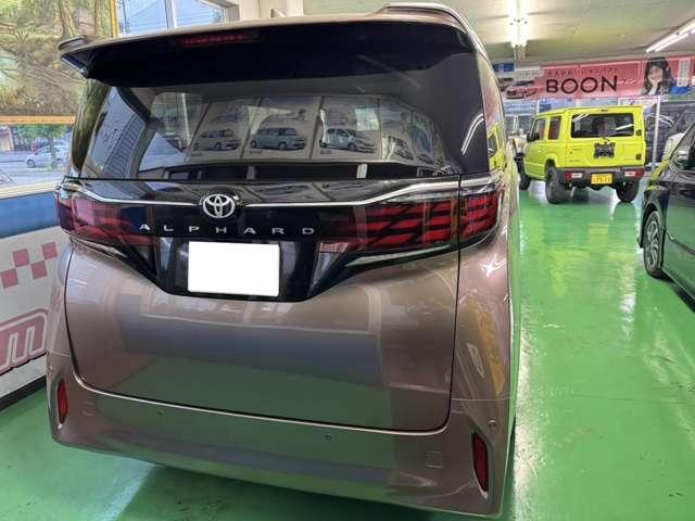 Toyota ALPHARD 2024