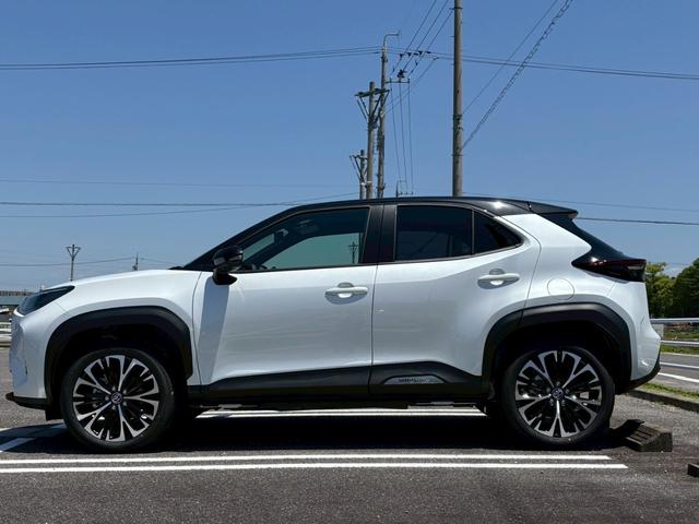 Toyota YARIS CROSS 2026