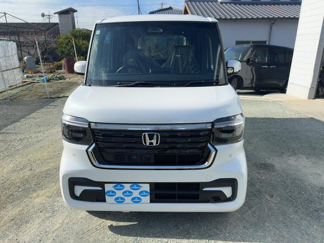 Honda N-BOX CUSTOM 2025