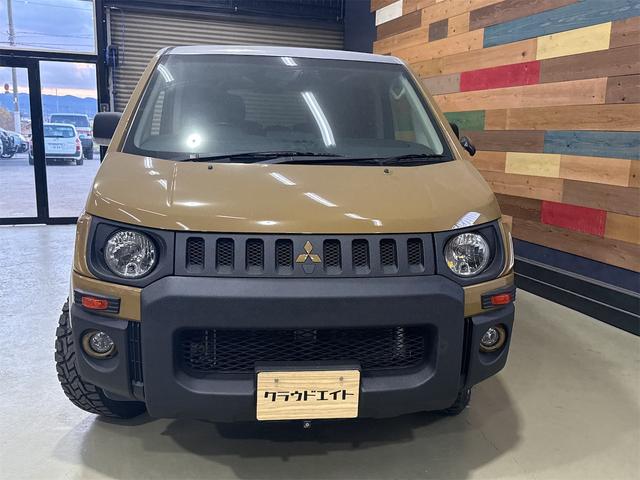 Mitsubishi DELICA D:5 2011