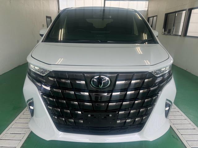 Toyota ALPHARD HYBRID 2023