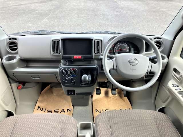 Nissan NV100 Clipper Van 2025