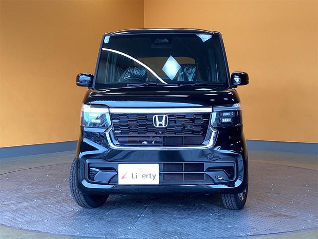 Honda N-BOX CUSTOM 2025