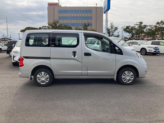 Nissan NV200 VANETTE VAN 2017