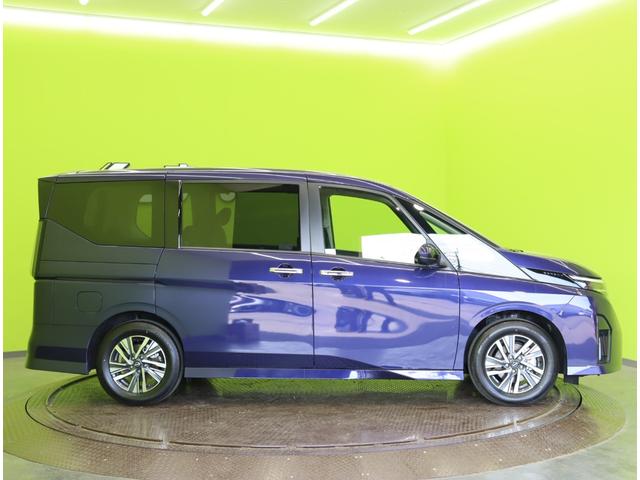 Nissan SERENA 2024