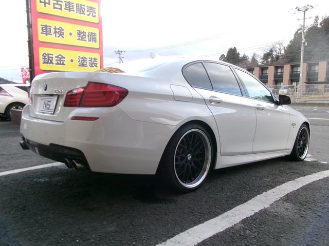 BMW 5 Series 2011