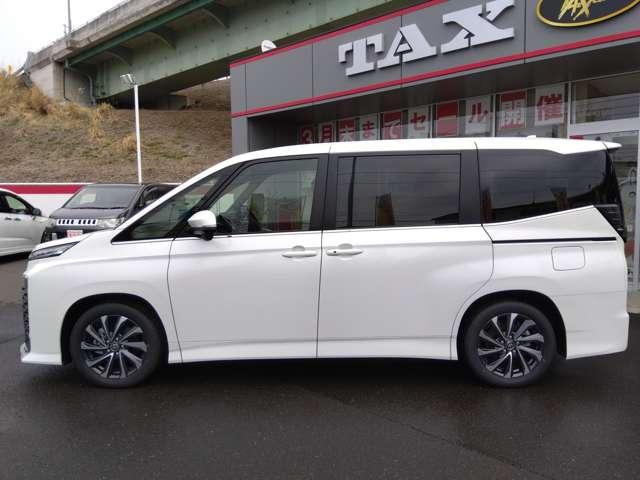 Toyota VOXY 2025