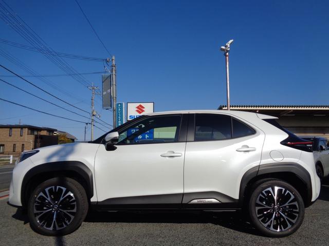 Toyota YARIS CROSS 2026