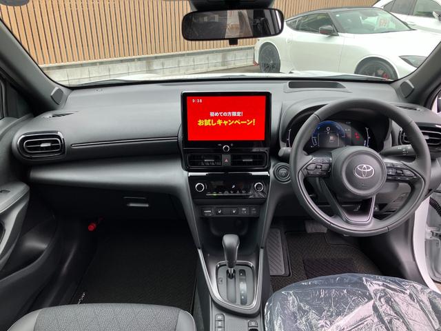 Toyota YARIS CROSS 2026
