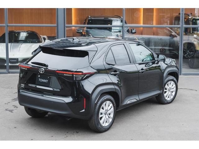 Toyota YARIS CROSS 2024