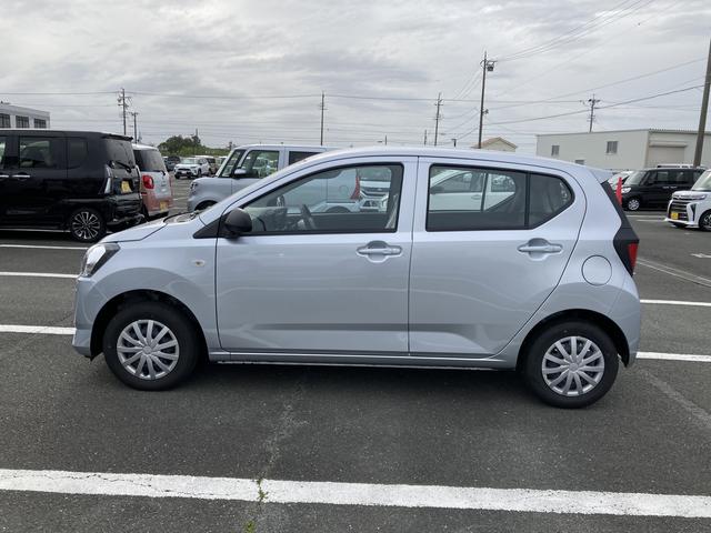 Daihatsu MIRA E:S 2025