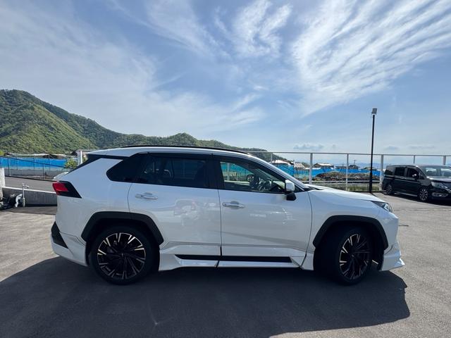 Toyota RAV4 2021