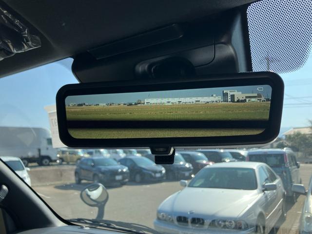 Toyota HIACE VAN 2026