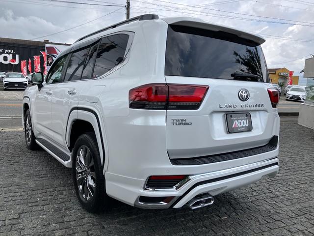 Toyota LAND CRUISER 2023