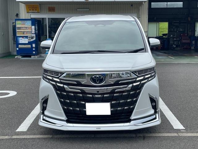 Toyota ALPHARD HYBRID 2024
