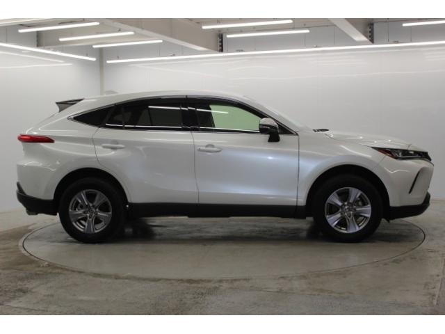 Toyota HARRIER HYBRID 2023