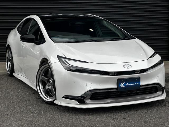 Toyota PRIUS 2025