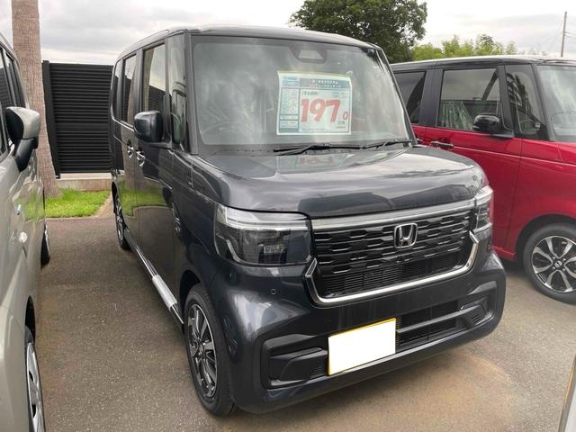 Honda N-BOX CUSTOM 2025