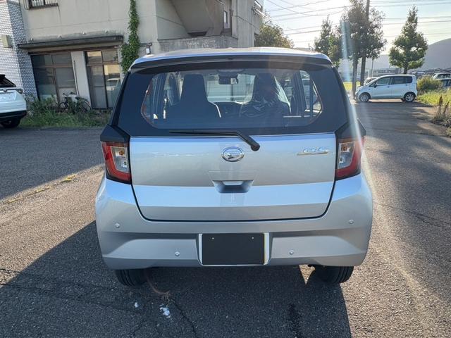 Daihatsu MIRA E:S 2025
