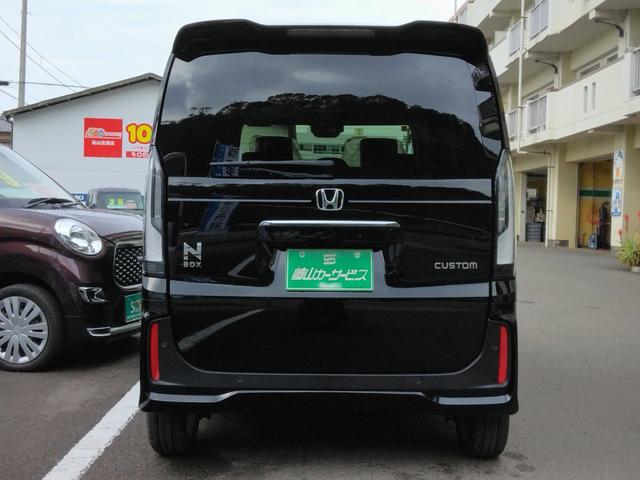 Honda N-BOX CUSTOM 2024