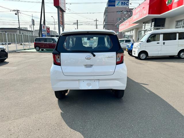 Daihatsu MIRA E:S 2023