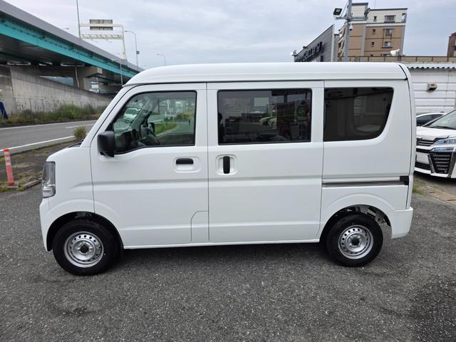 Mitsubishi MINICAB VAN 2025